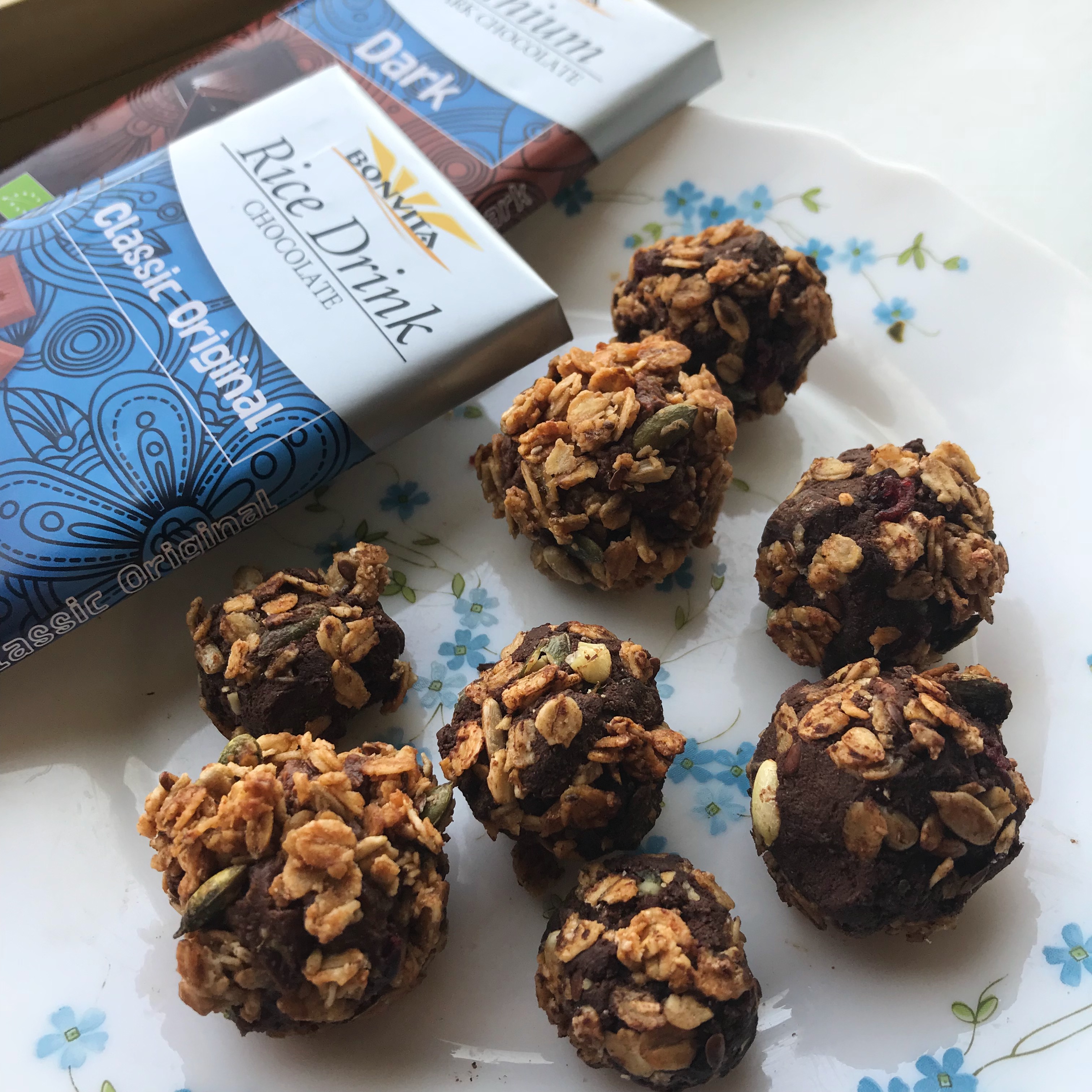 Vegan chocoladetruffels met maar 3 ingrediënten