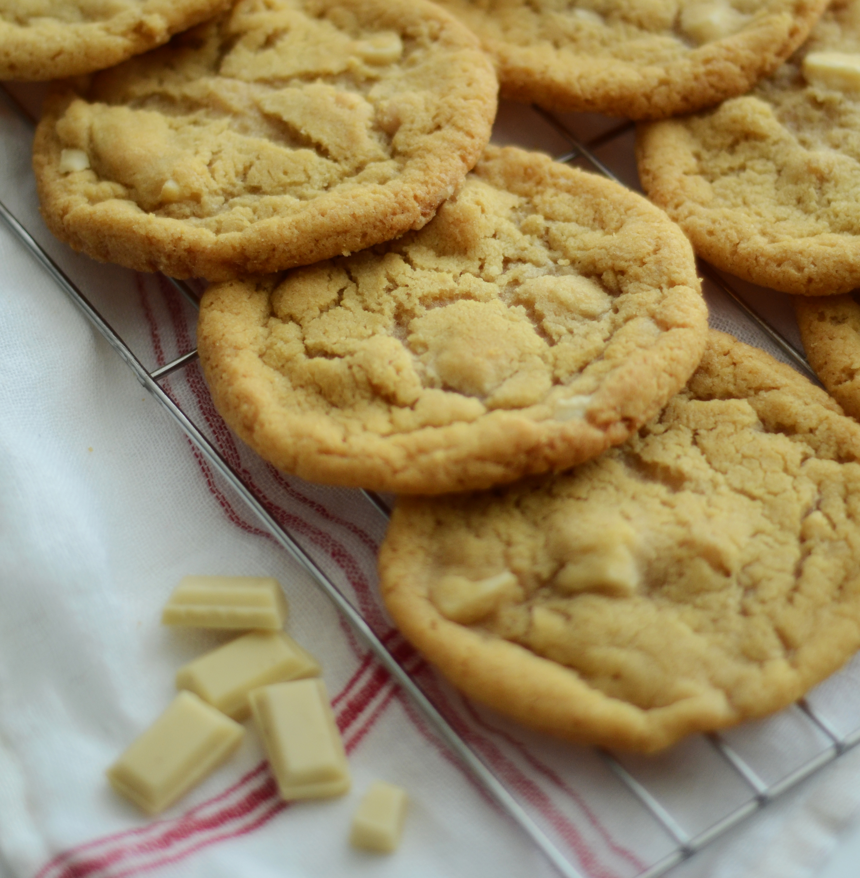 Vegan witte chocolade macadamia koeken